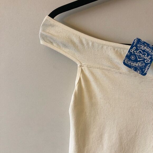 NWT-FREE People Seamless Key Style Top - Picture 3 of 4